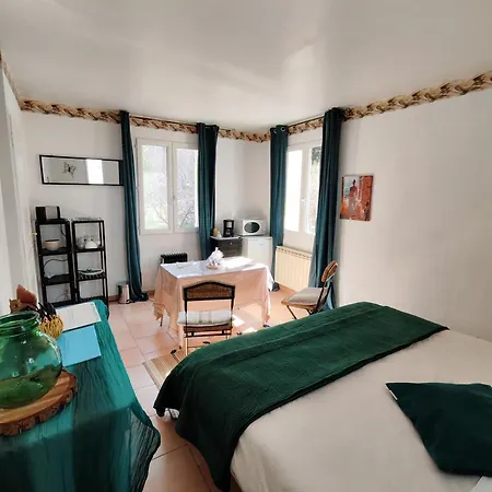 Bed & Breakfast Etage Privatif Au Calme - 2 & Salle De Bains