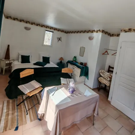 Etage Privatif Au Calme - 2 & Salle De Bains Barret-de-Lioure